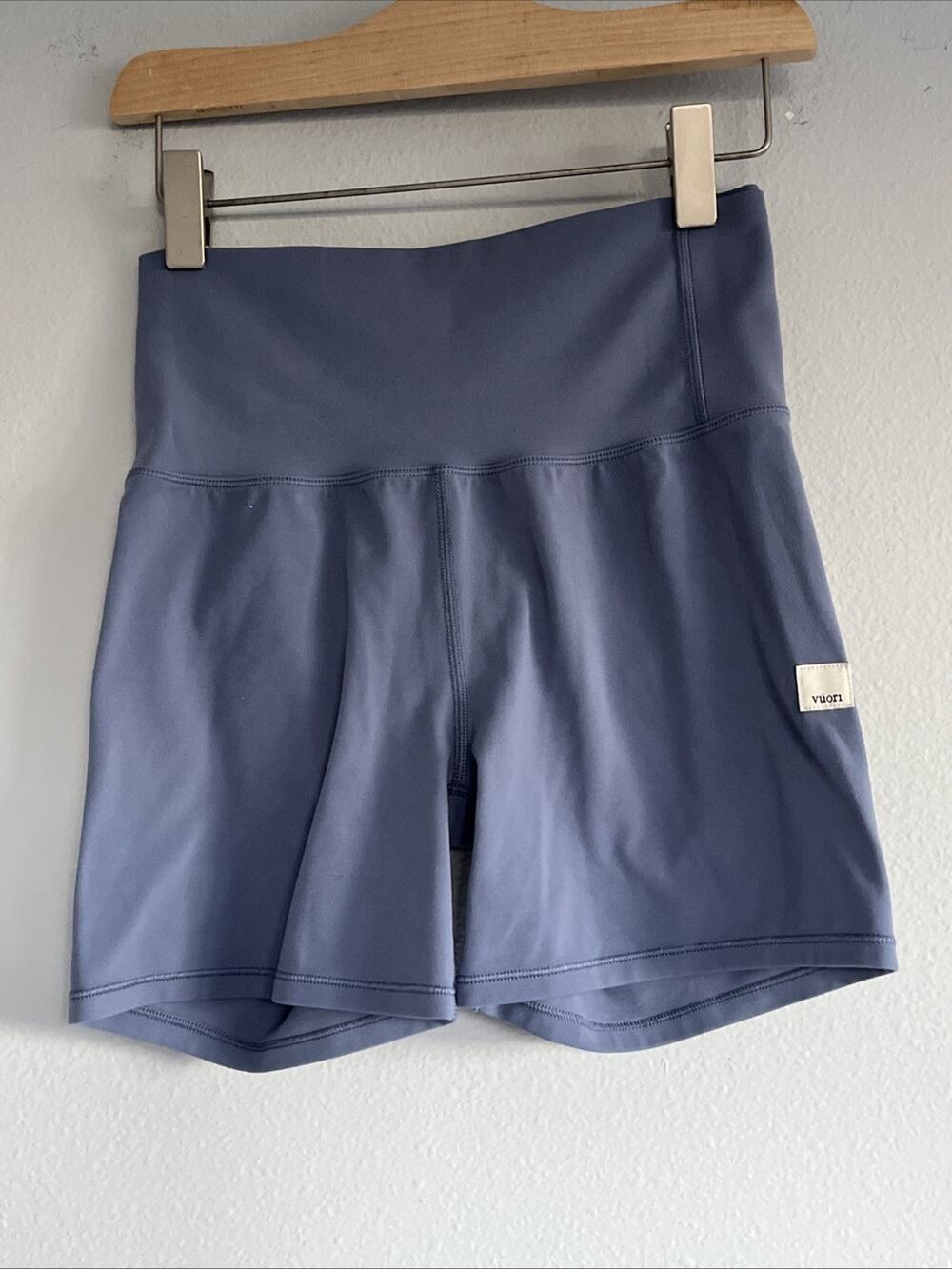 Vuori AllTheFeels 4" Biker Shorts High-Rise Performance Shorts Slate Blue XS